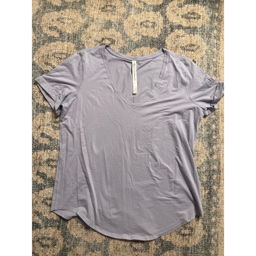 Lululemon Love Tee V-Neck Cuffed Sleeves Lavender Size 12 NWOT